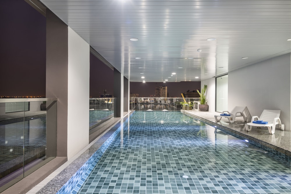 tk palace hotel and convention