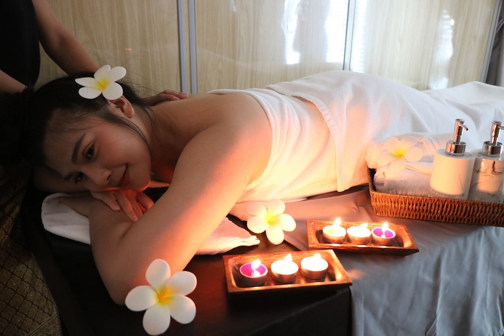 tk palace hotel and convention