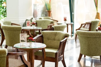 tk palace hotel and convention