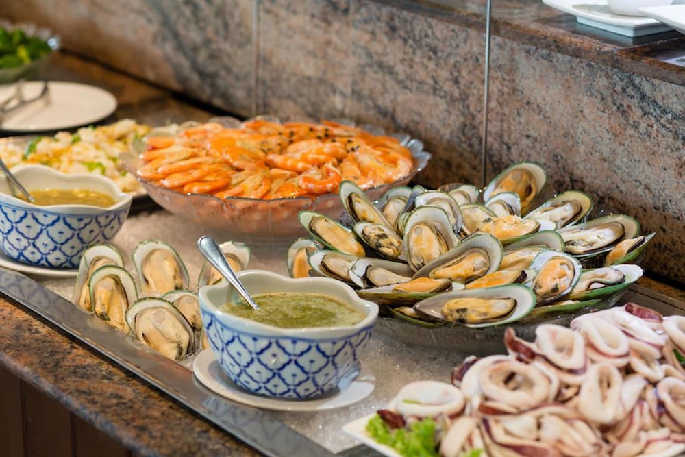 tk palace hotel and convention