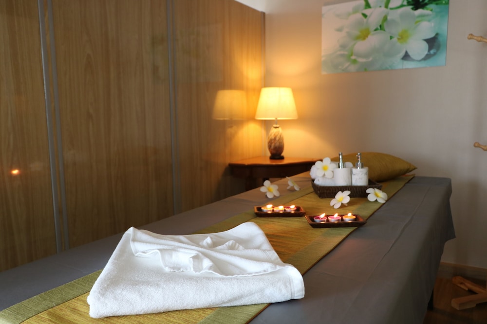 tk palace hotel and convention