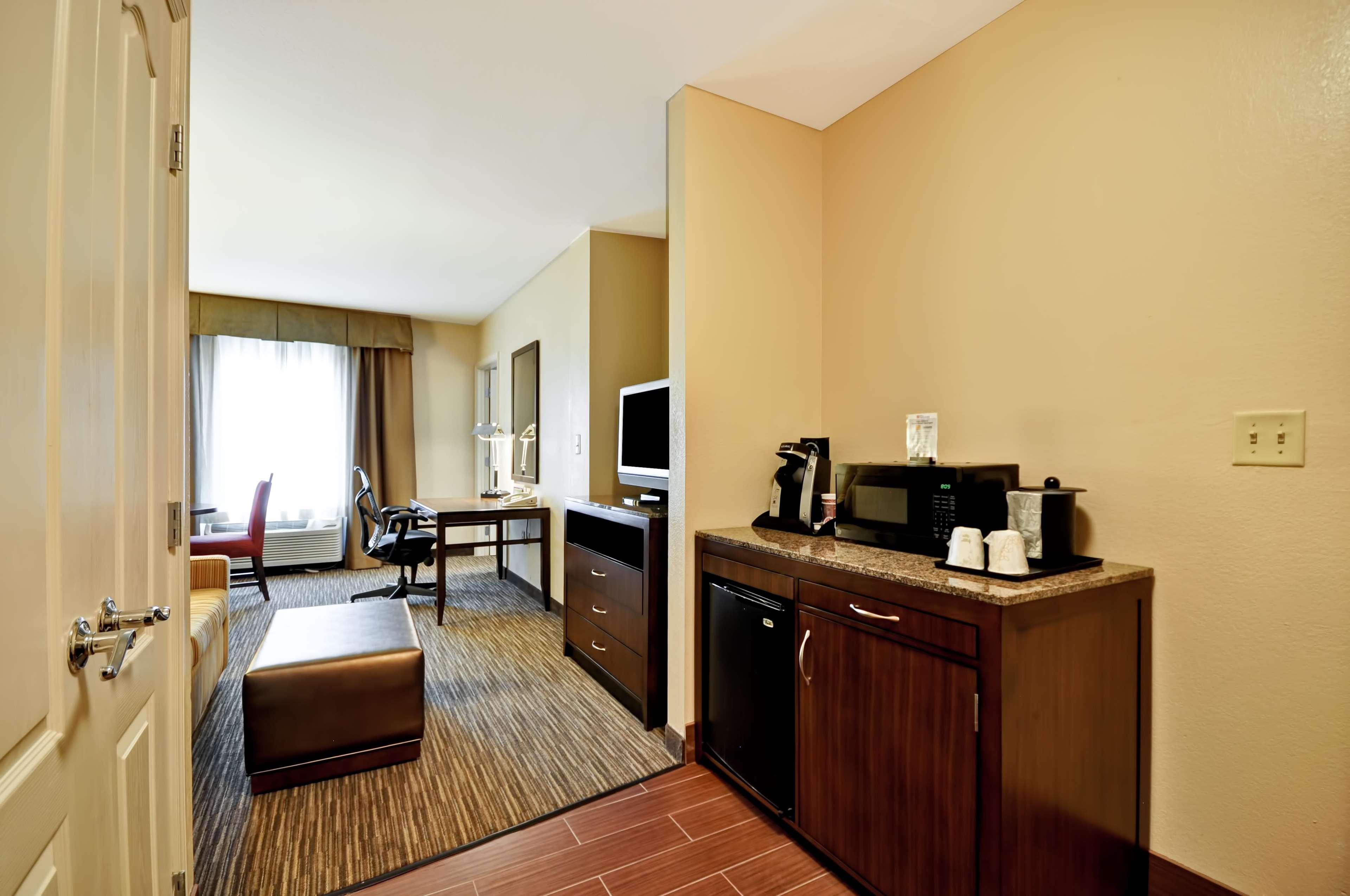 hilton garden inn tampa north busch gardens