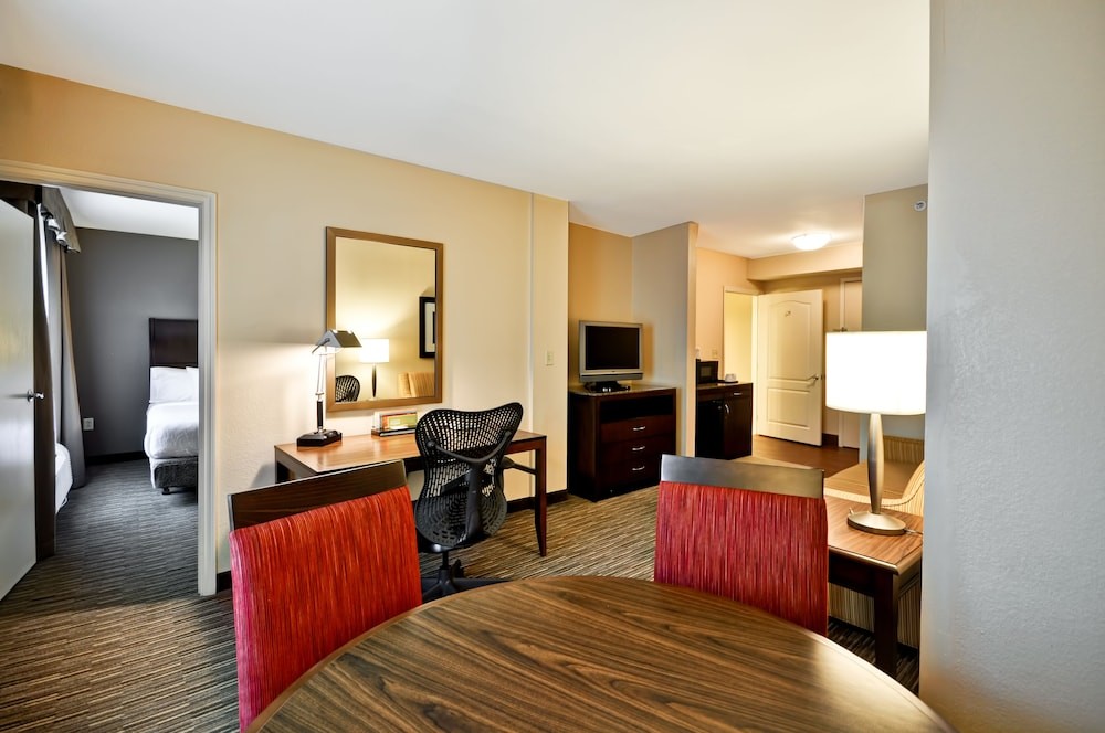 Hilton Garden Inn Tampa North Busch Gardens,Temple Terrace>>Tampa,3 star