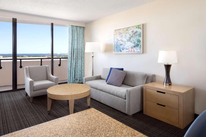 embassy suites by hilton tampa airport westshore