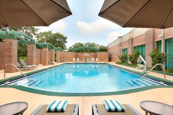 Embassy Suites By Hilton Tampa Usf Near Busch Gardens,Near University Of South Florida,4 star