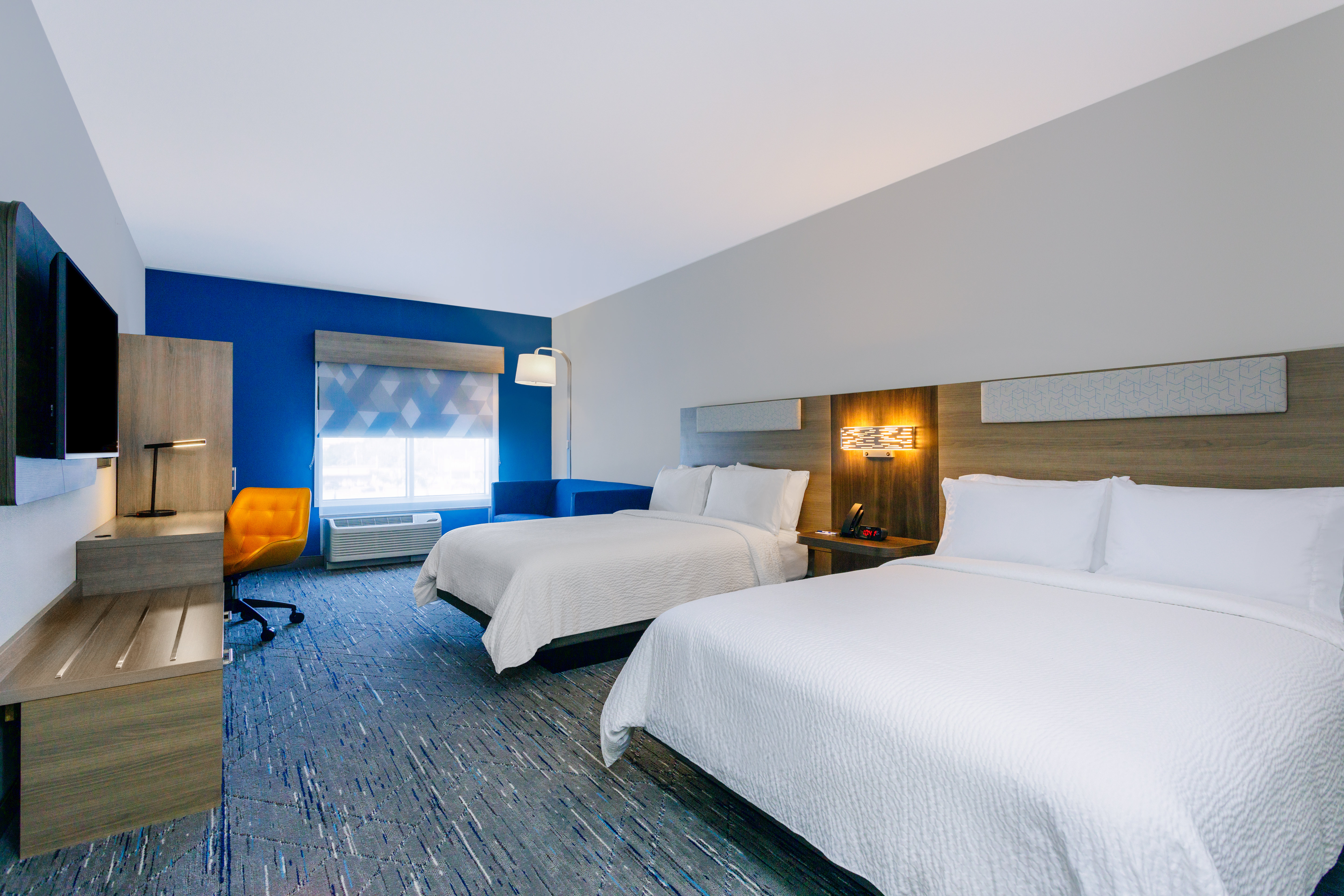 holiday inn express and suites tampa stadium area
