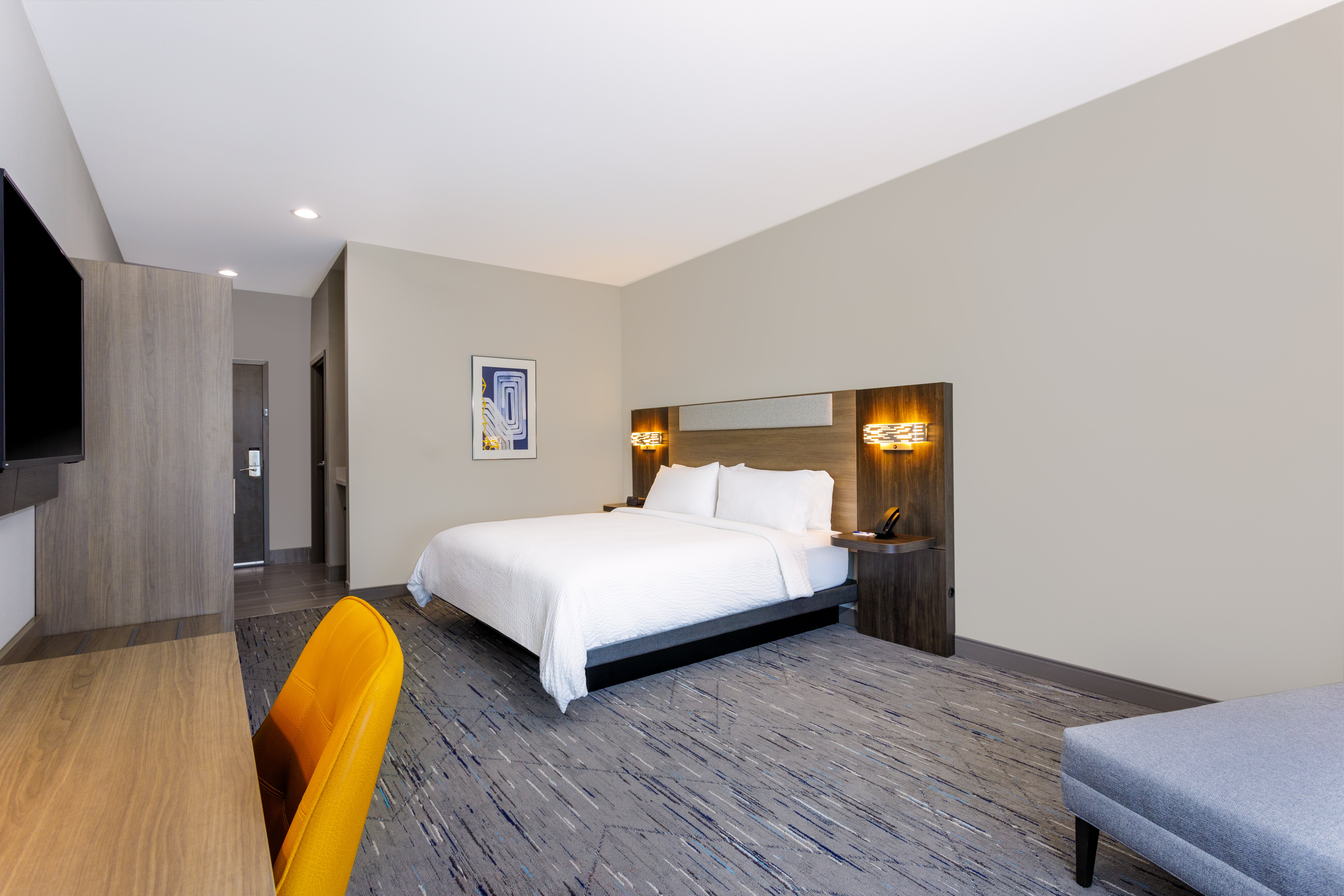 holiday inn express and suites tampa stadium area