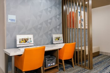 Holiday Inn Express & Suites Tampa - Stadium Area,Tampa>>Hillsborough County,4 star