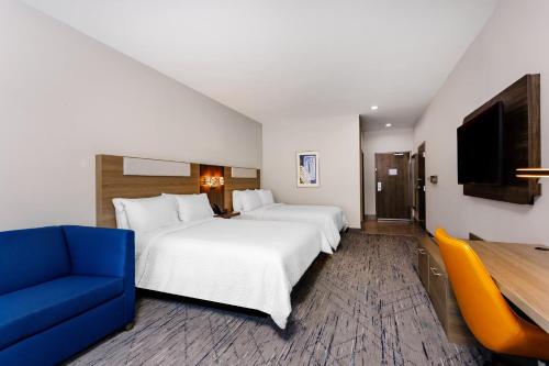 holiday inn express and suites tampa stadium area