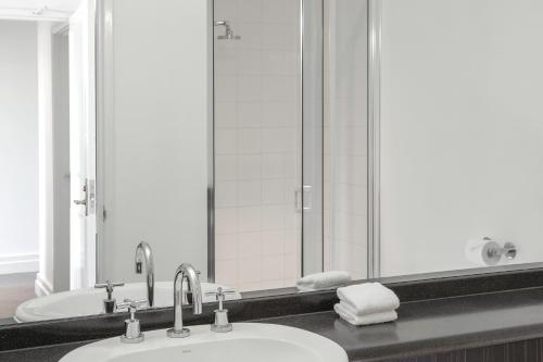 mantra on jolimont melbourne