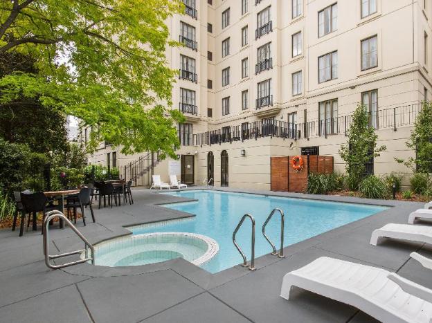 mantra on jolimont melbourne