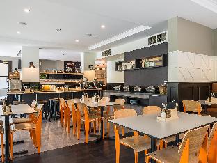 mantra on jolimont melbourne