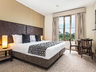 mantra on jolimont melbourne