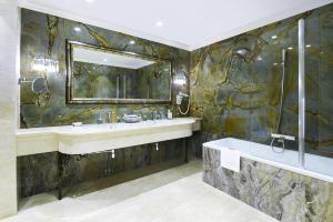 ambassadori hotel tbilisi