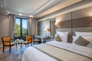 ambassadori hotel tbilisi