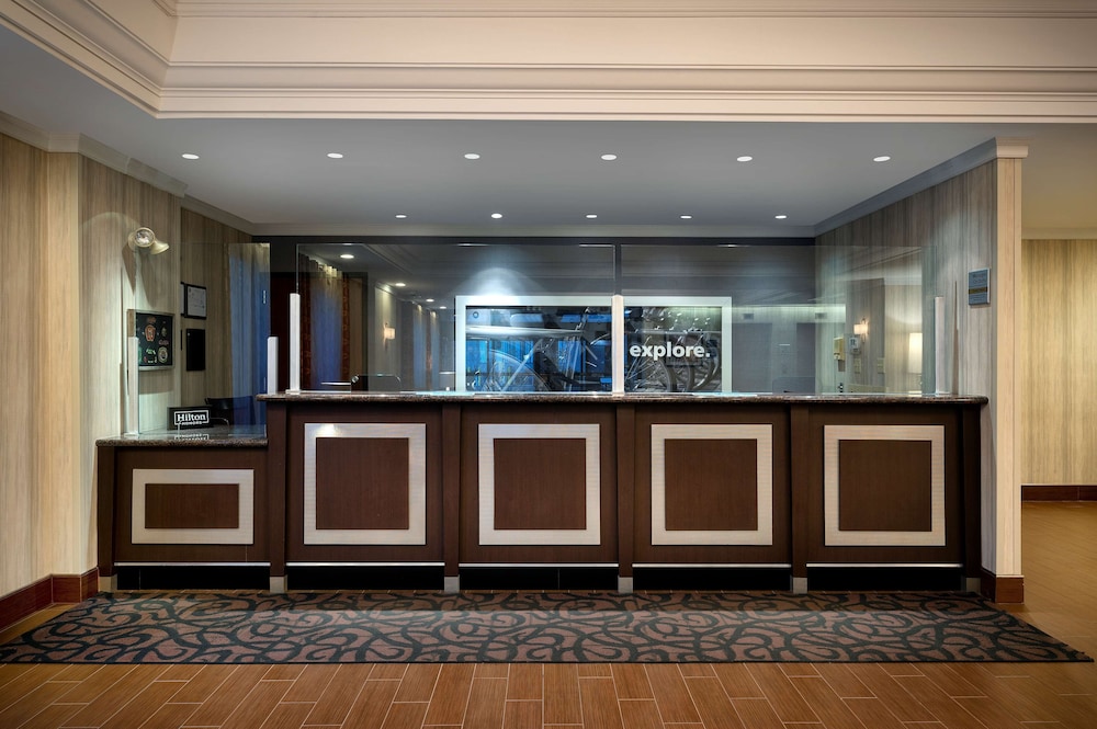 hampton inn by hilton boston cambridge