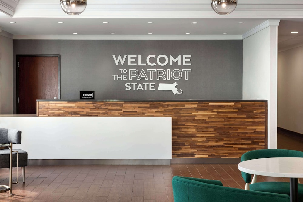 hampton inn by hilton boston cambridge