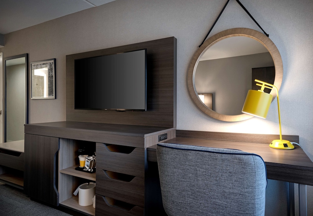 hampton inn by hilton boston cambridge
