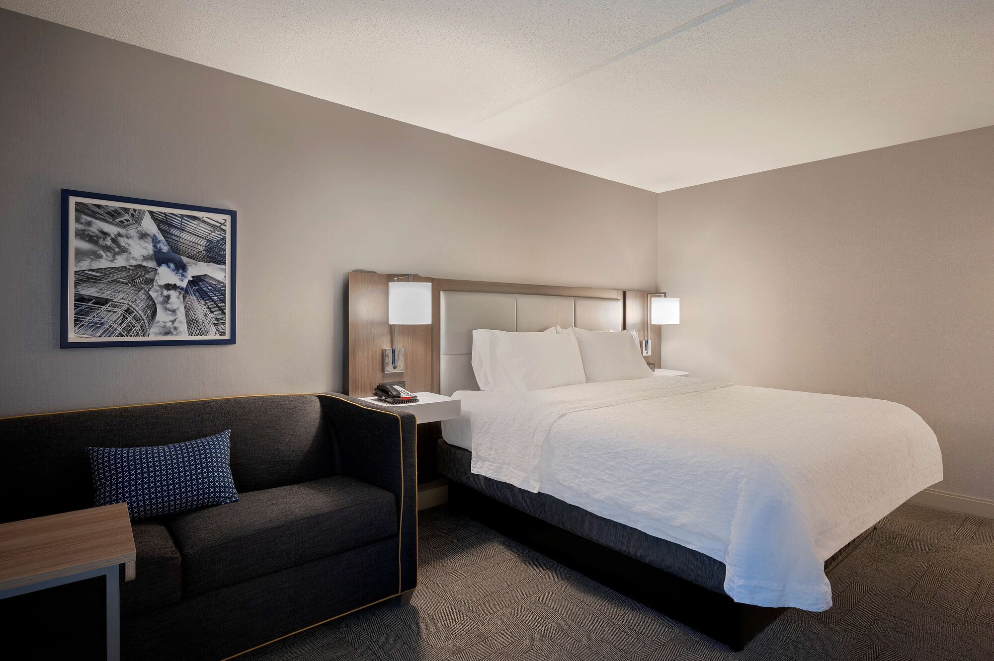 hampton inn by hilton boston cambridge
