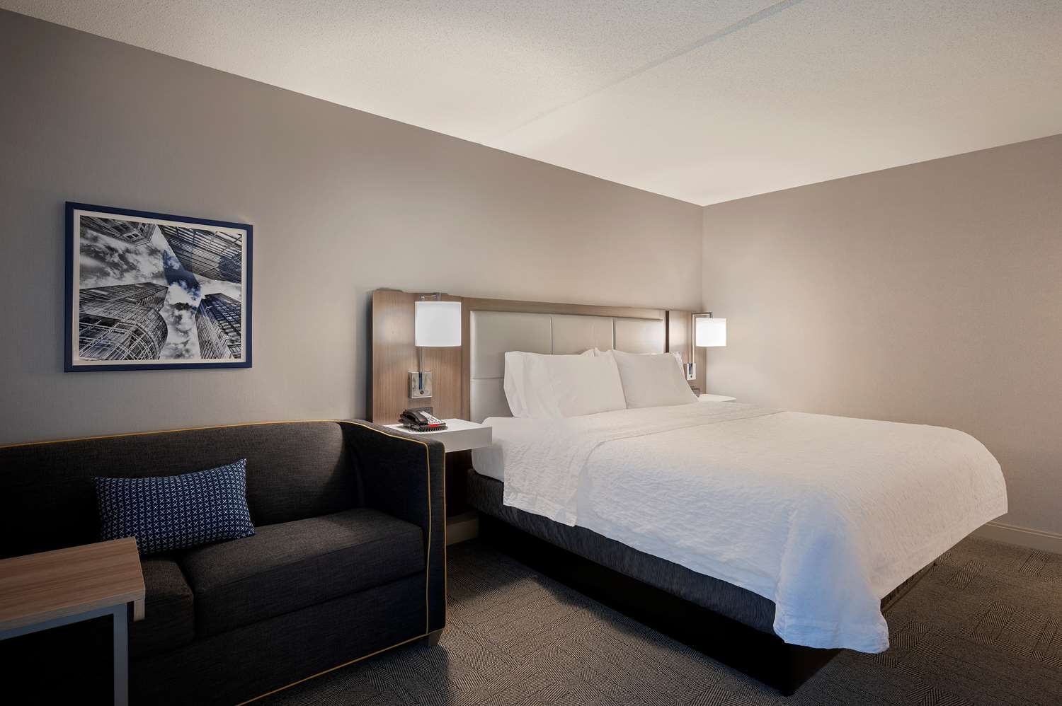 hampton inn by hilton boston cambridge