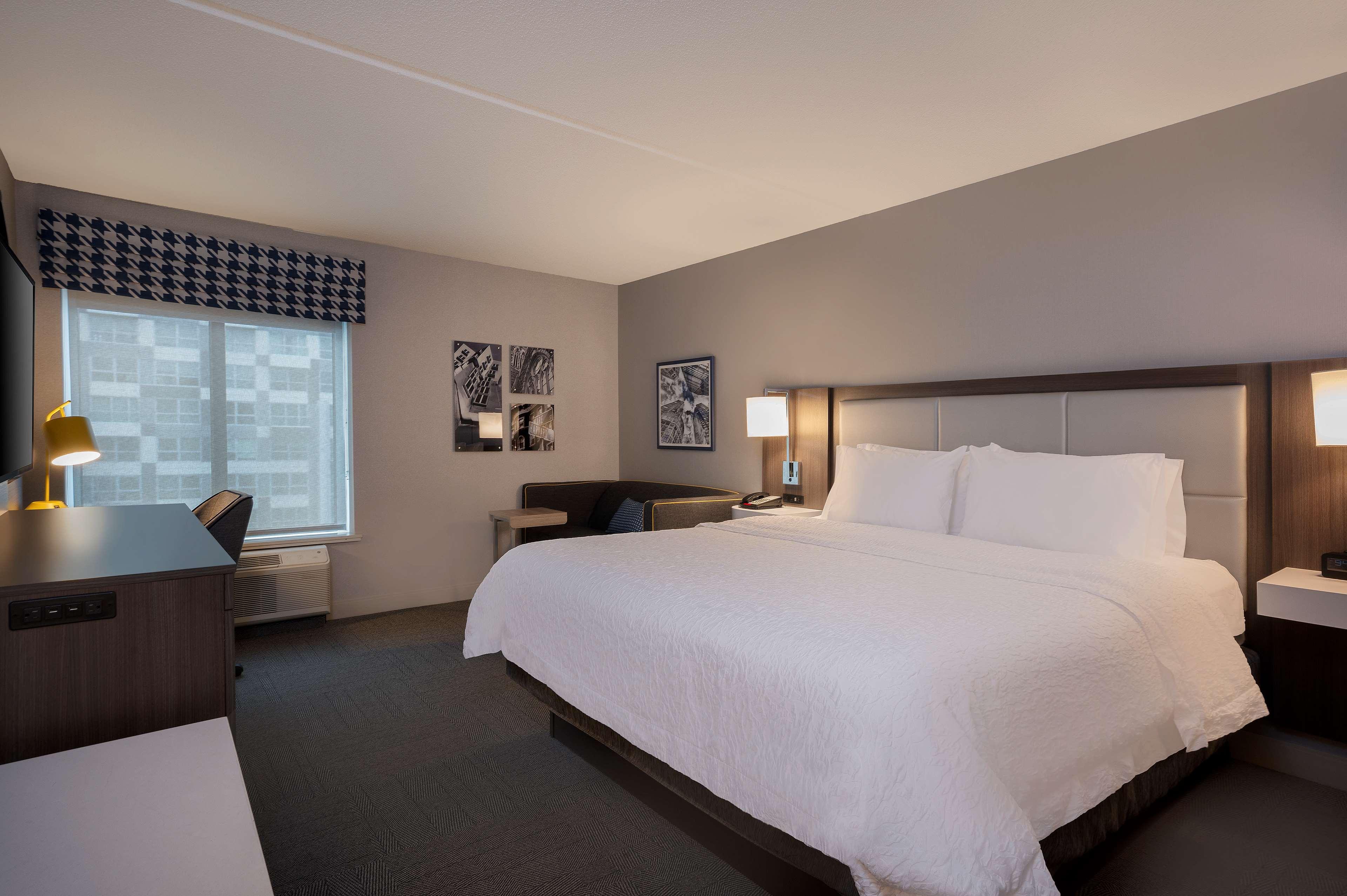 hampton inn by hilton boston cambridge
