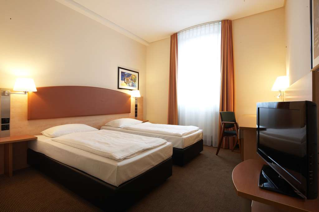 intercityhotel berlin ostbahnhof