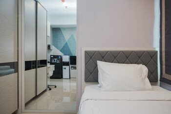 fancy and comfy studio at b residence apartment