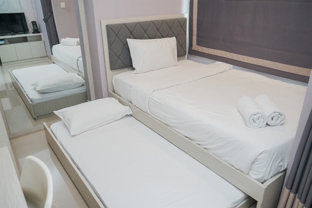 fancy and comfy studio at b residence apartment