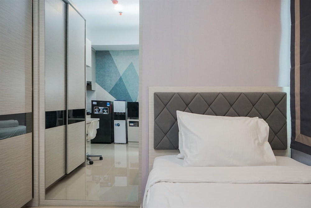 fancy and comfy studio at b residence apartment
