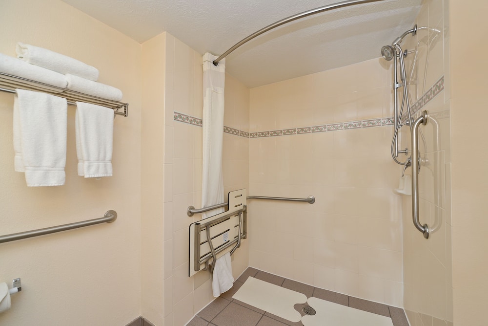 holiday inn express vero beach by ihg