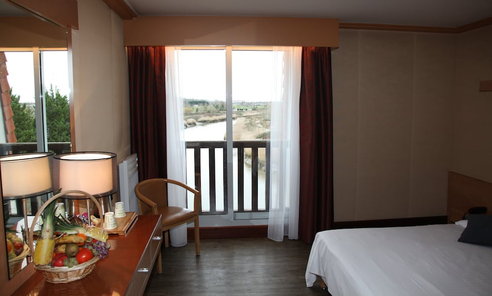 amiraute hotel golf deauville