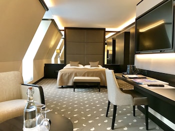 hotel monopol