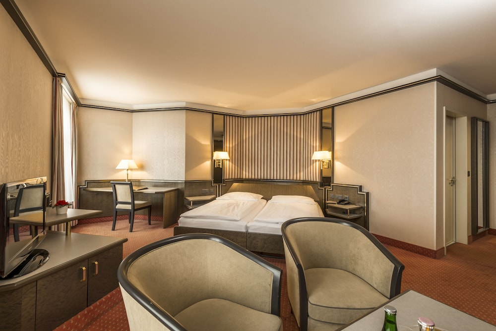 hotel monopol