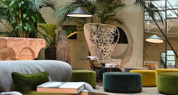 hotel monaco and grand canal