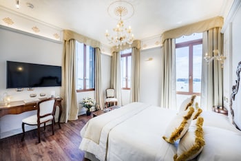 hotel monaco and grand canal