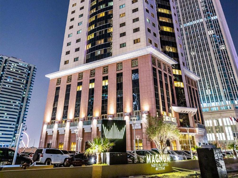 governor west bay suites and residences