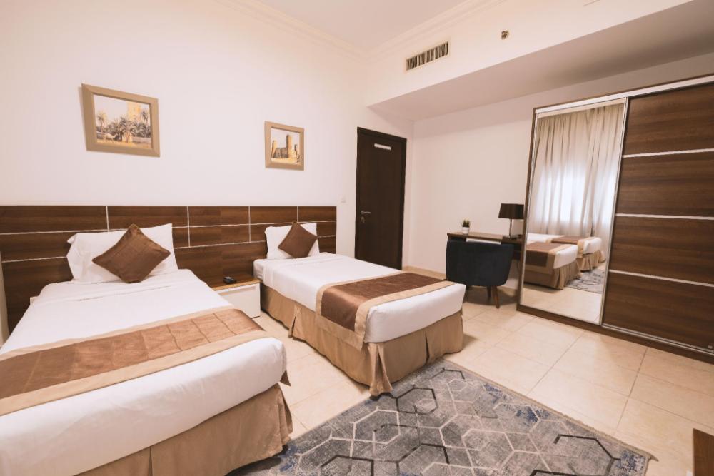 governor west bay suites and residences