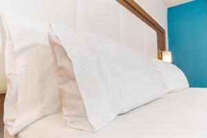 holiday inn express and suites hollywood walk of fame