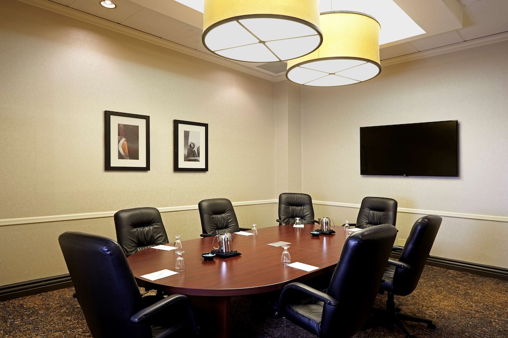 embassy suites by hilton los angeles international airport north