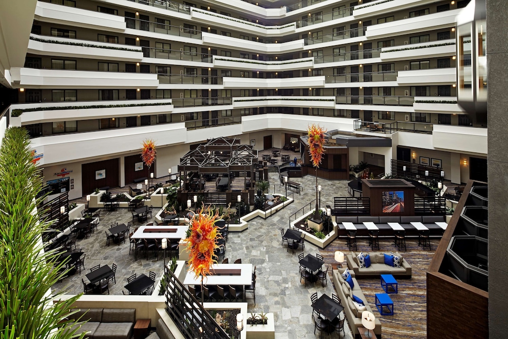 embassy suites by hilton los angeles international airport north