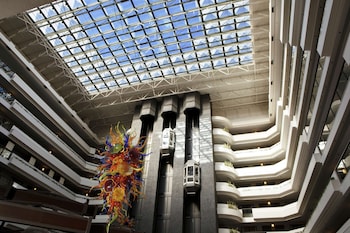 Embassy Suites By Hilton Los Angeles International Airport North,Del Aire>>California,4 star
