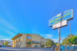 hollywood city inn