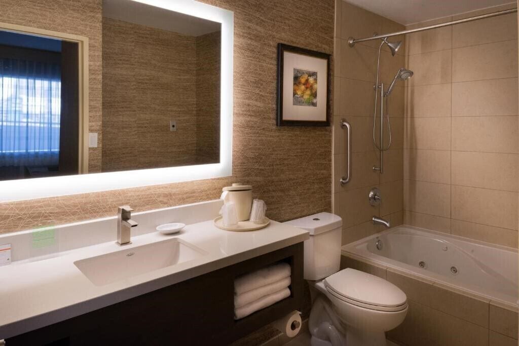 holiday inn express and suites pasadena los angeles