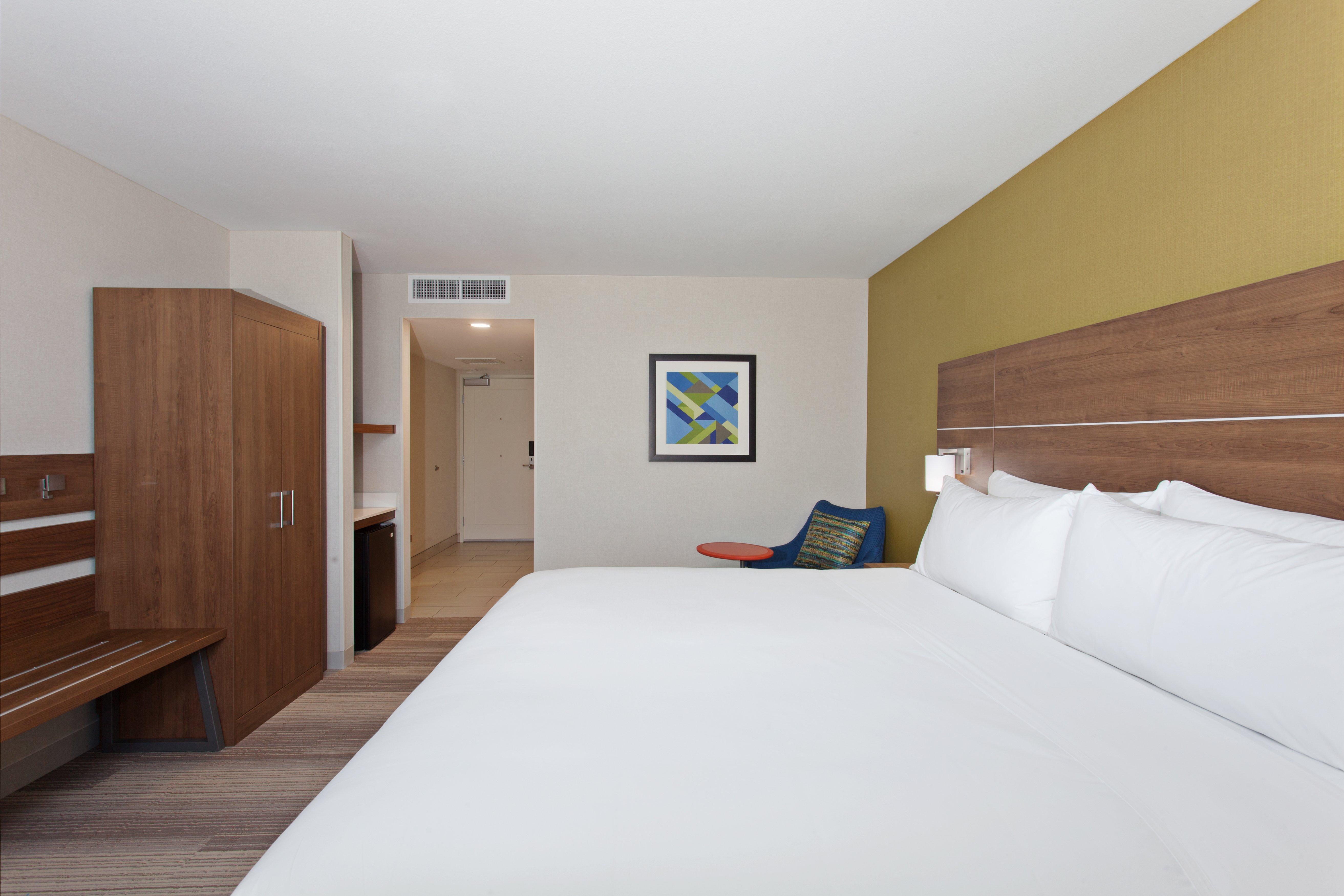 holiday inn express and suites pasadena los angeles