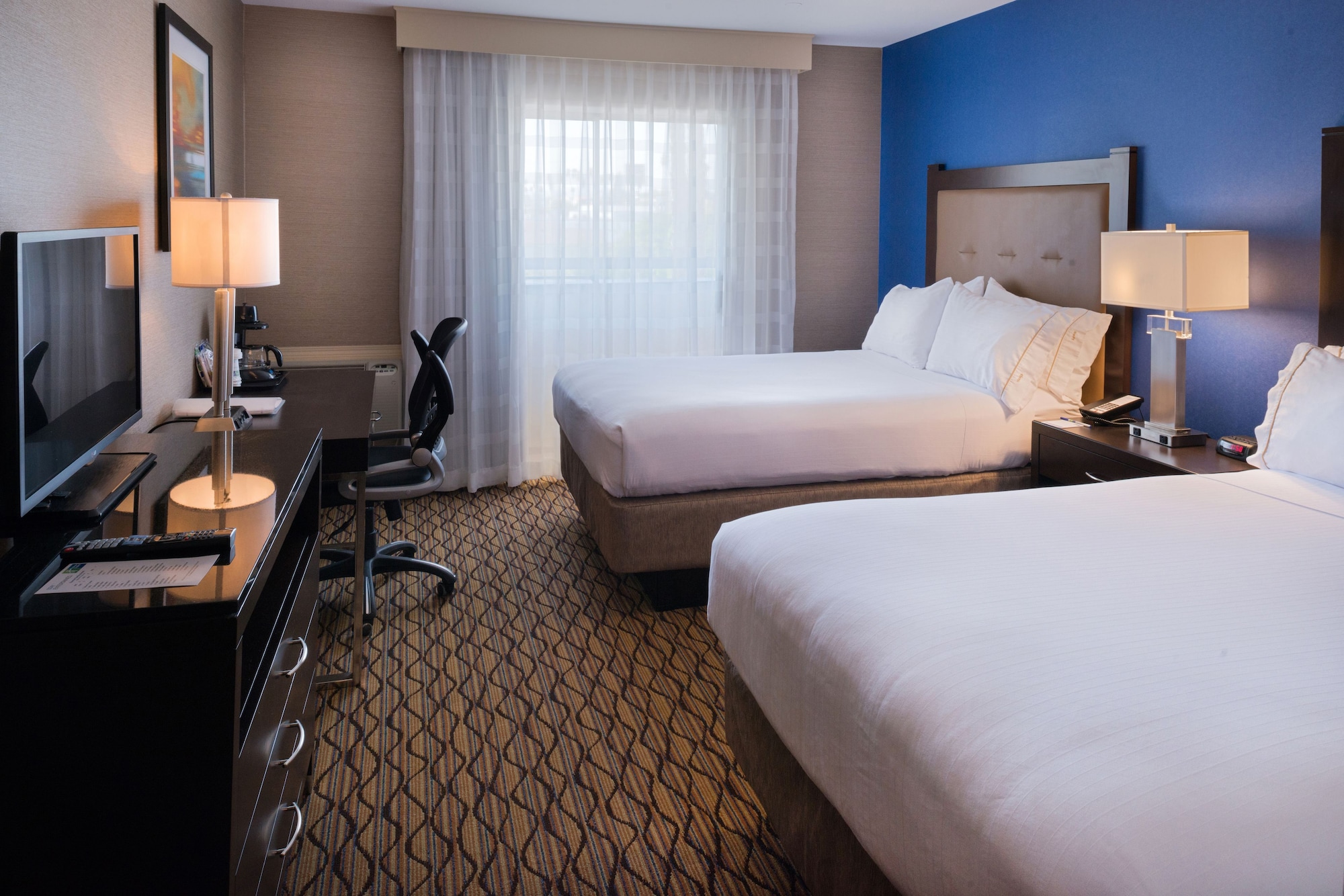 holiday inn express and suites pasadena los angeles