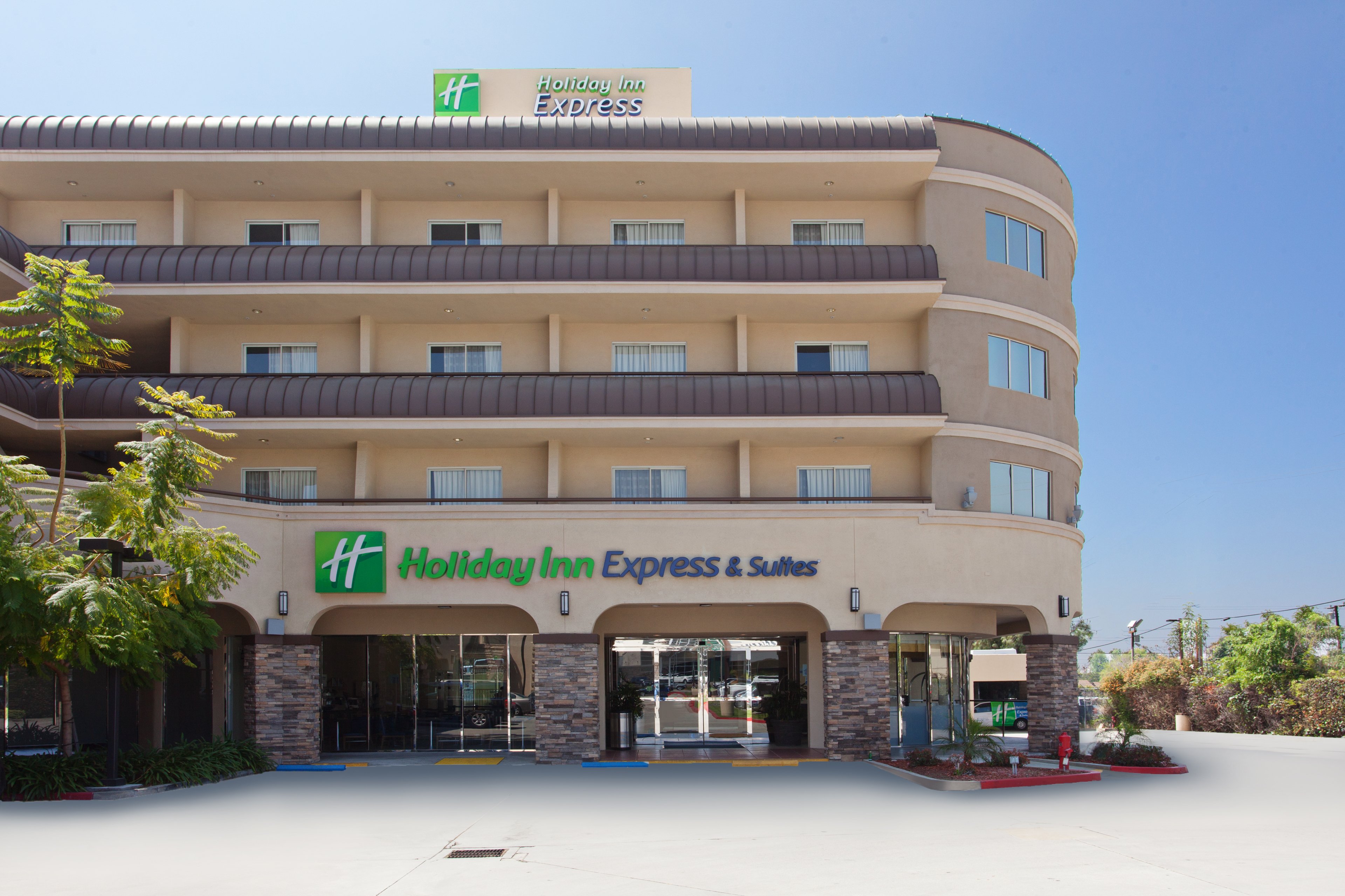 holiday inn express and suites pasadena los angeles