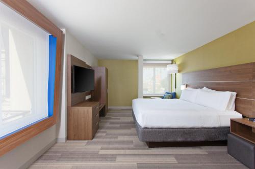 holiday inn express and suites pasadena los angeles