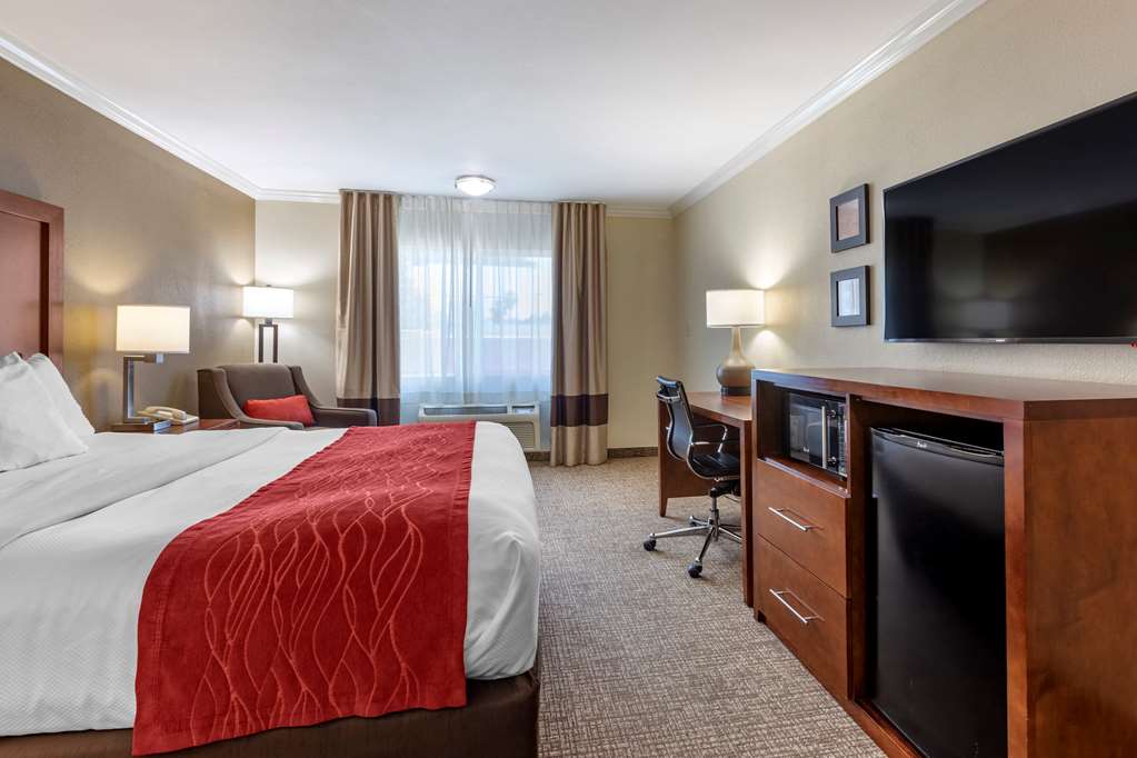 the hills inn eagle rock near old town pasadena