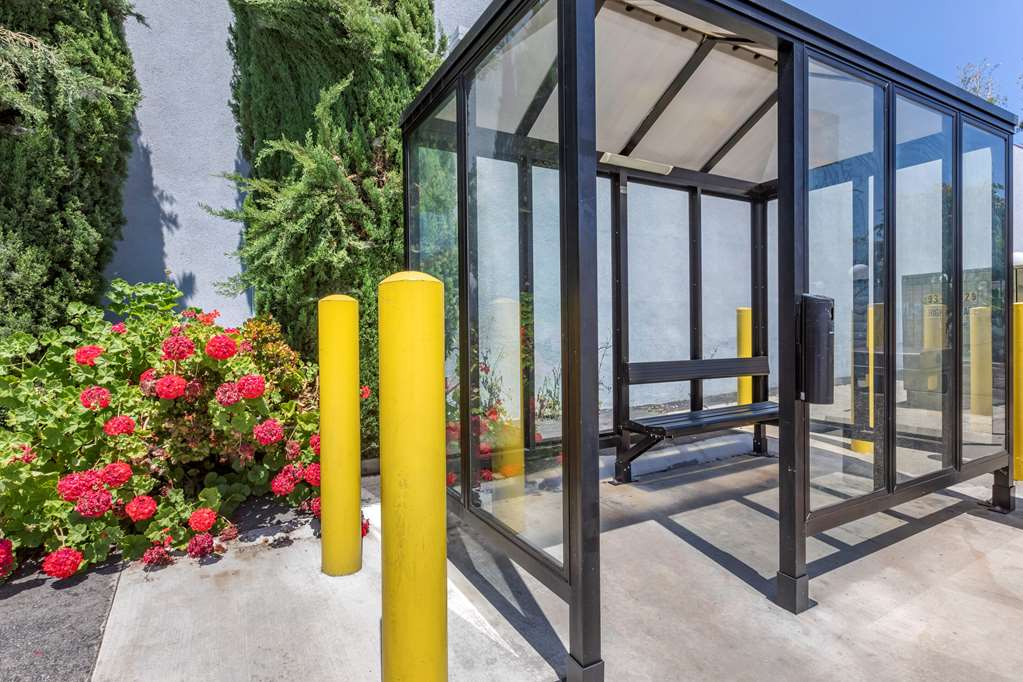 the hills inn eagle rock near old town pasadena