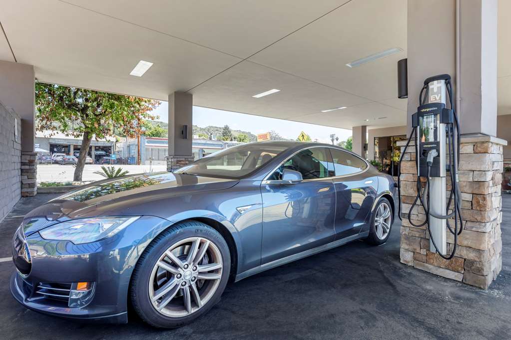 the hills inn eagle rock near old town pasadena